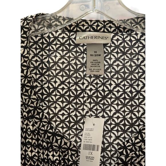 Catherines Black & White Geometric Print Blouse – NWT Size 1X (18/20W) - Picture 4 of 6